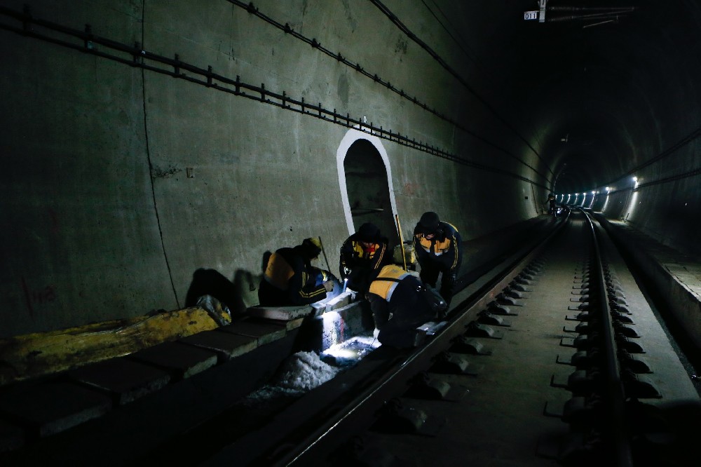 苏州铁路运营隧道病害现状